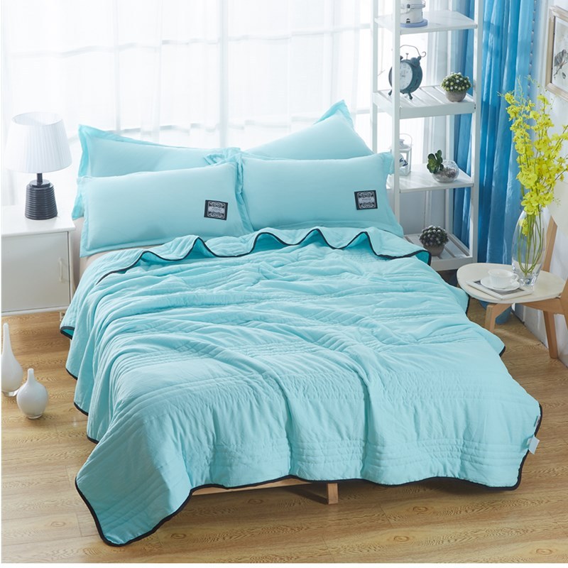 Cooling Summer Blanket – Lightweight & Breathable Air-Conditioning Quilt for Hot Weather