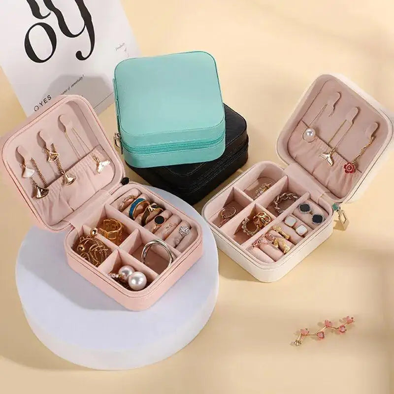 Mini Travel Jewelry Box – Portable PU Leather Organizer for Rings, Earrings & Necklaces